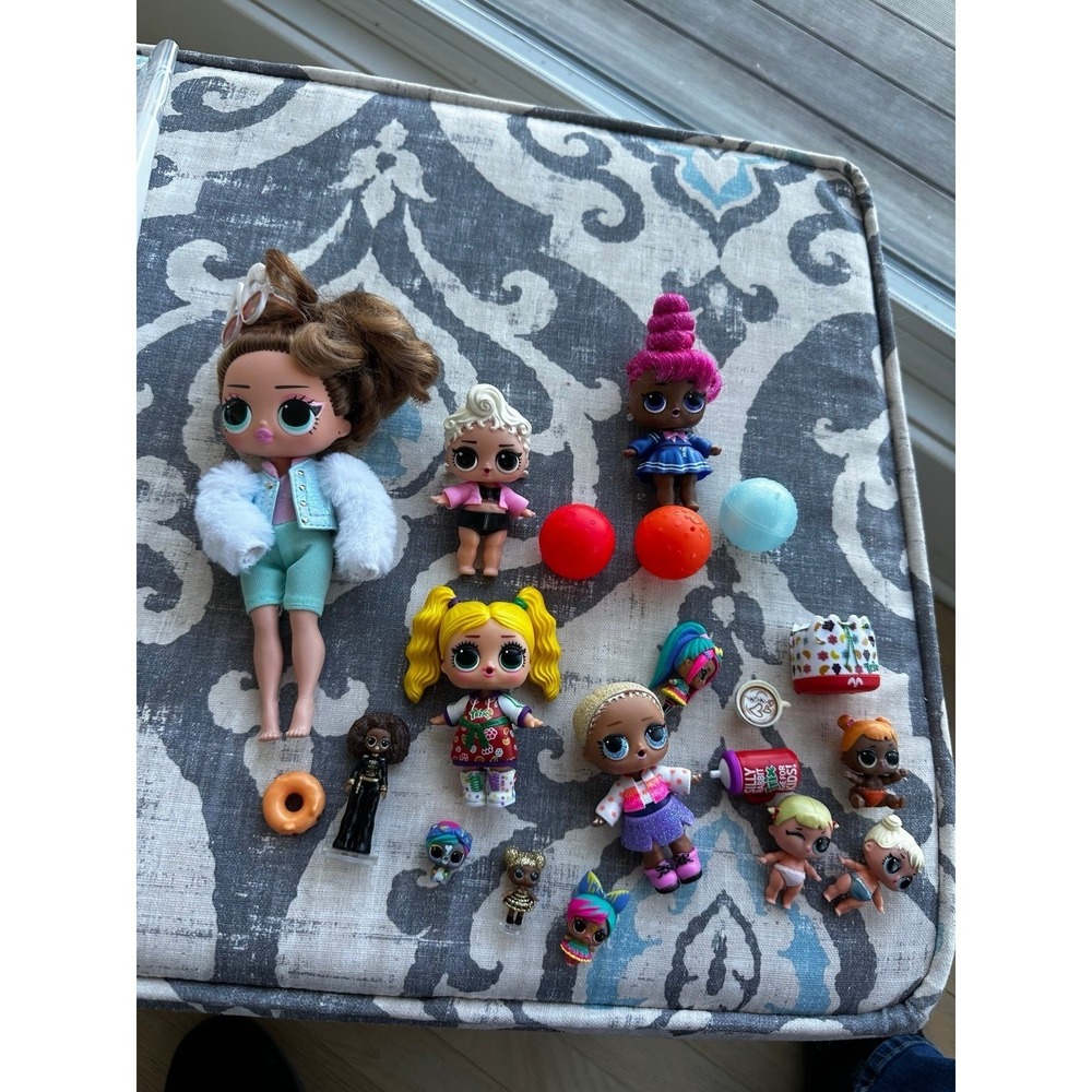 LOL Surprise Tweens multi sized lot of dolls